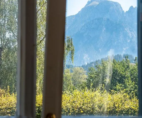 Landhauswohnung Mit Wildromantischem Garten * Füssen