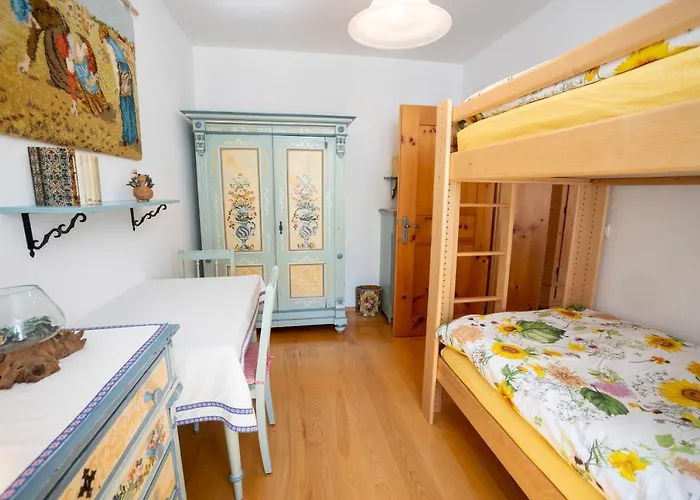 Lägenhet Landhauswohnung Mit Wildromantischem Garten