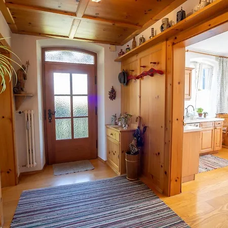 Landhauswohnung Mit Wildromantischem Garten 公寓 福森